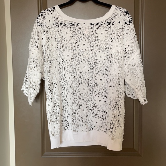Joe Fresh Floral Lace Woman’s Top. Size Small - Picture 1 of 6